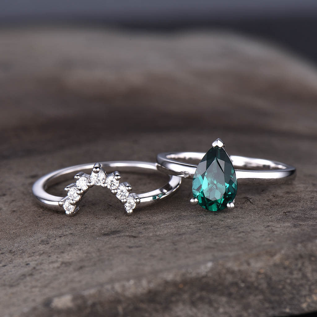 2pcs Pear Shaped Solitare Emerald Engagement Ring Set Comfort Fit