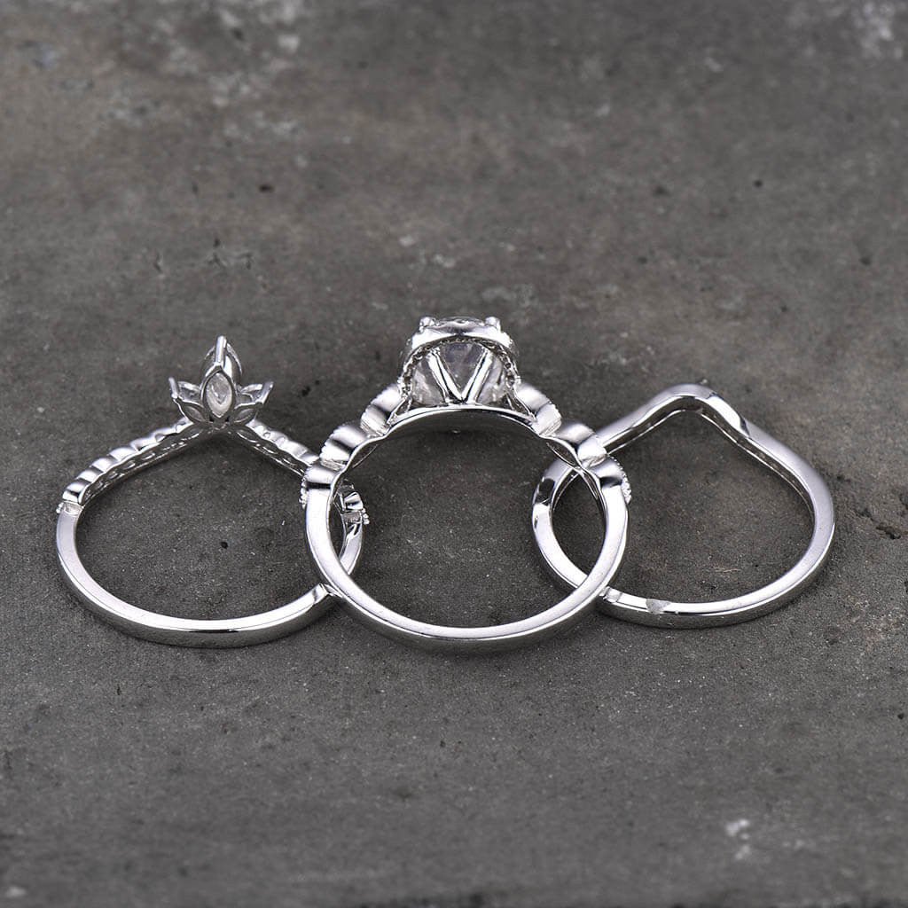 3pcs Oval Moonstone Halo Diamond Engagement Ring Set