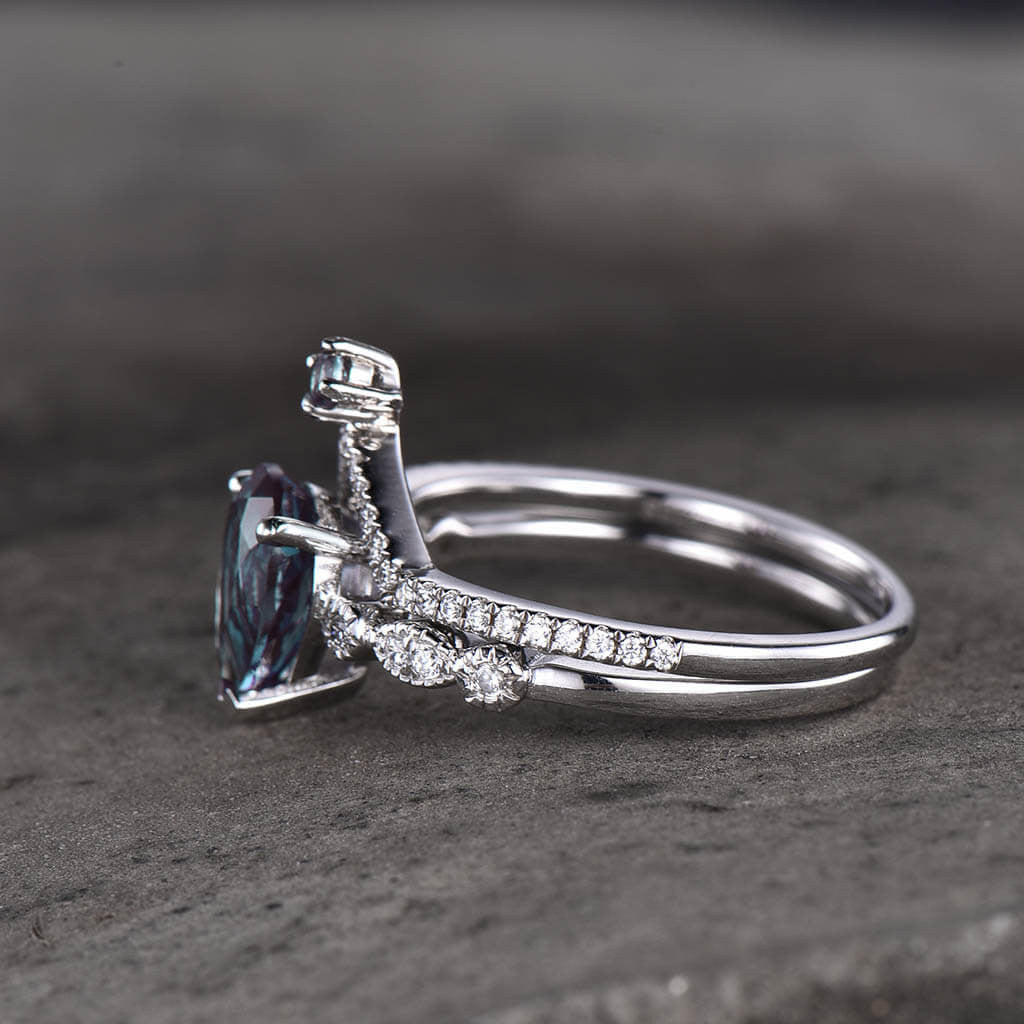 2pcs Pear Shaped Alexandrite Engagement Ring Set White Gold Marquise Band