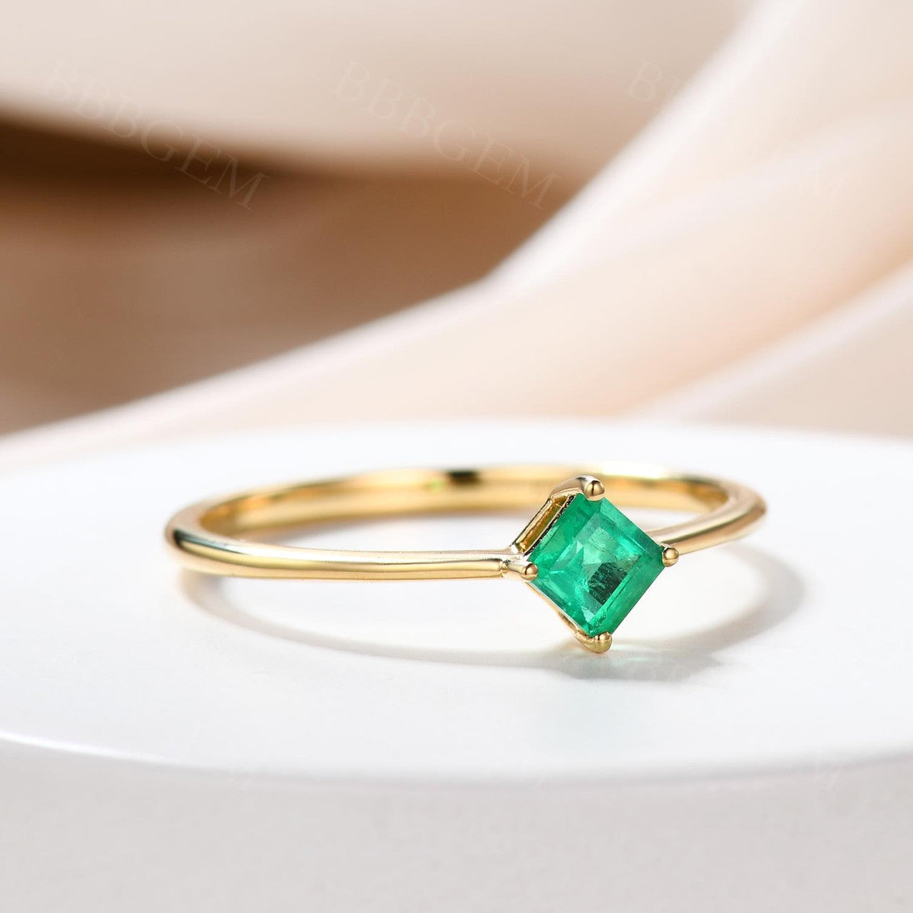 3.5mm Square Princess Cut Natural Emerald Dainty Ring Solitaire Style Thin Band 18K Yellow Gold 0.28ct