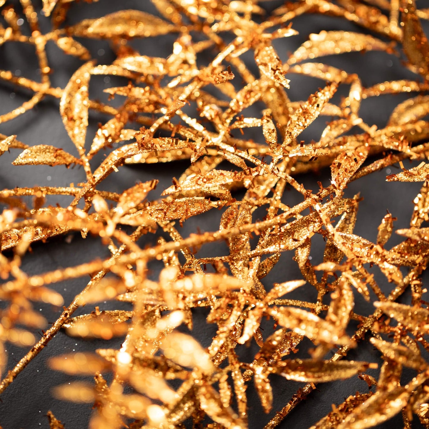 4.5" Gold Glitter Leaf Ring