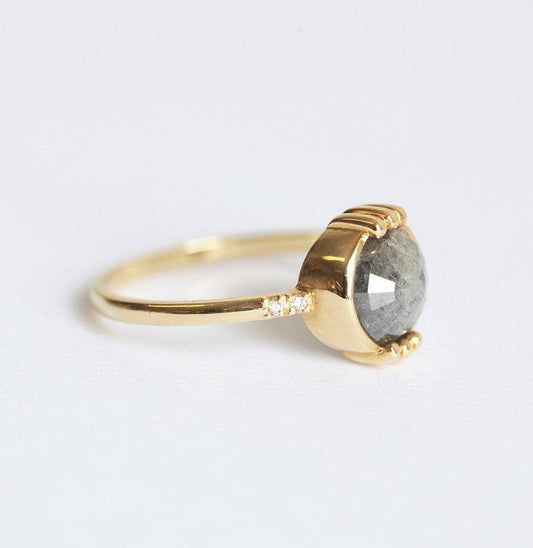Gwen Round Salt & Pepper Diamond Ring