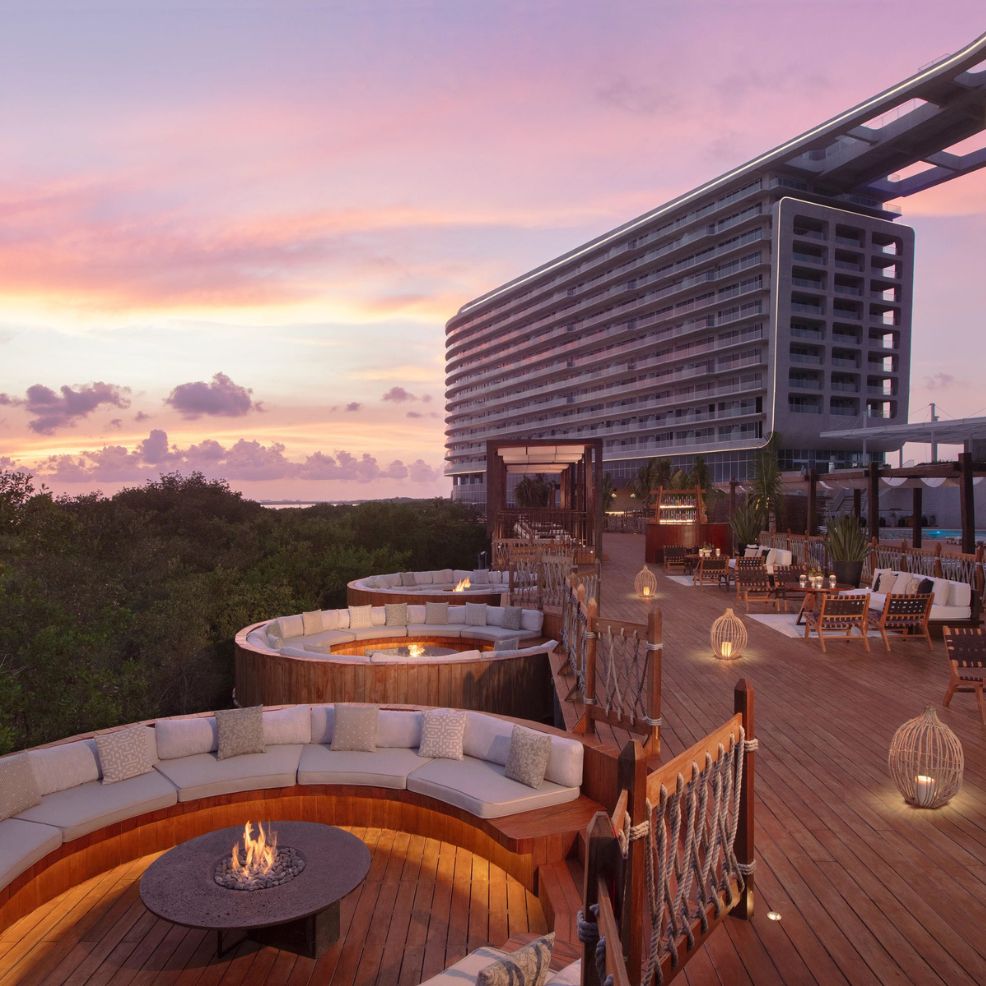 Hyatt Vivid Grand Island Destination Wedding Package