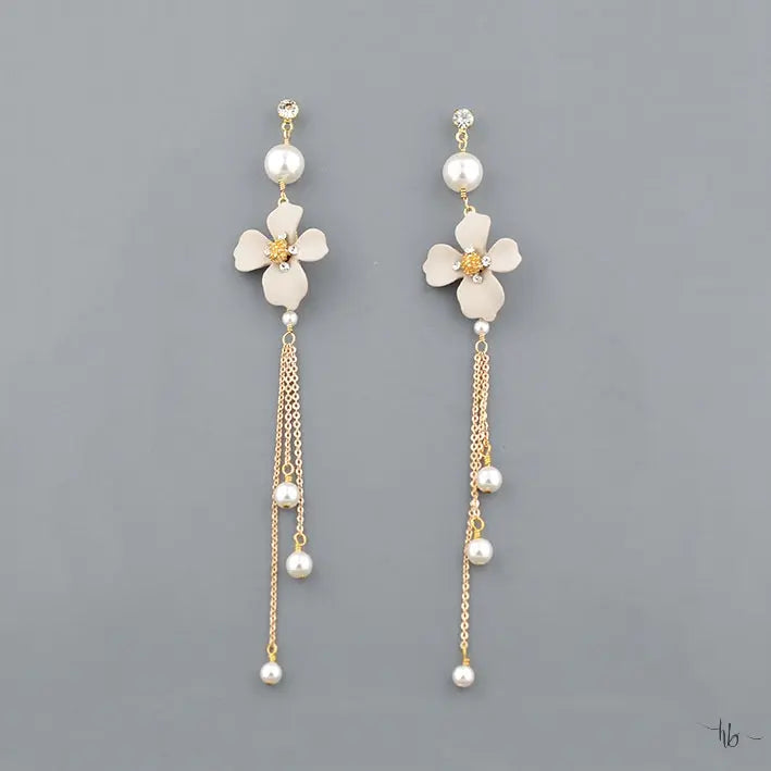 Kaia Chandelier Earrings