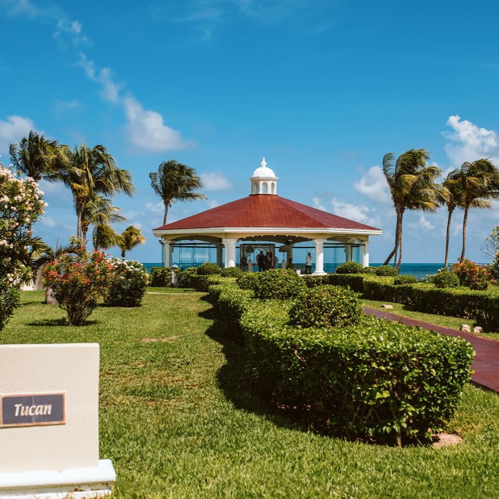 Moon Palace Nizuc Destination Wedding Package