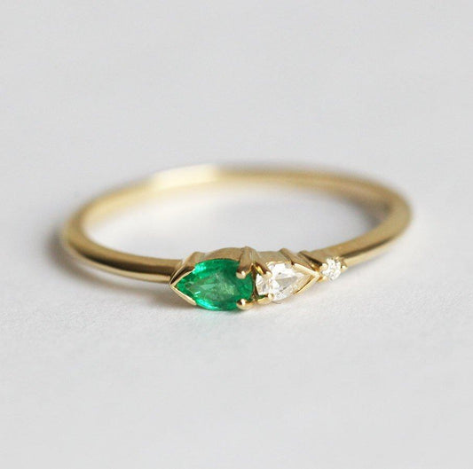 Martina Pear Emerald Diamond Ring