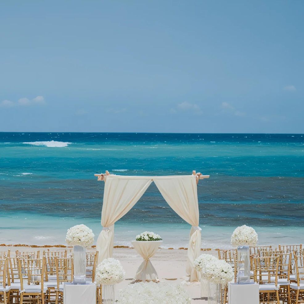 Dreams Onyx Destination Wedding Package