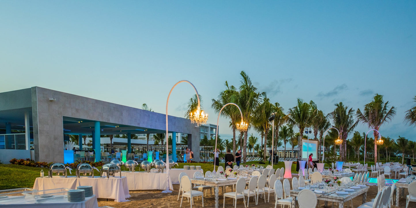 Hotel Riu Dunamar Destination Wedding Package