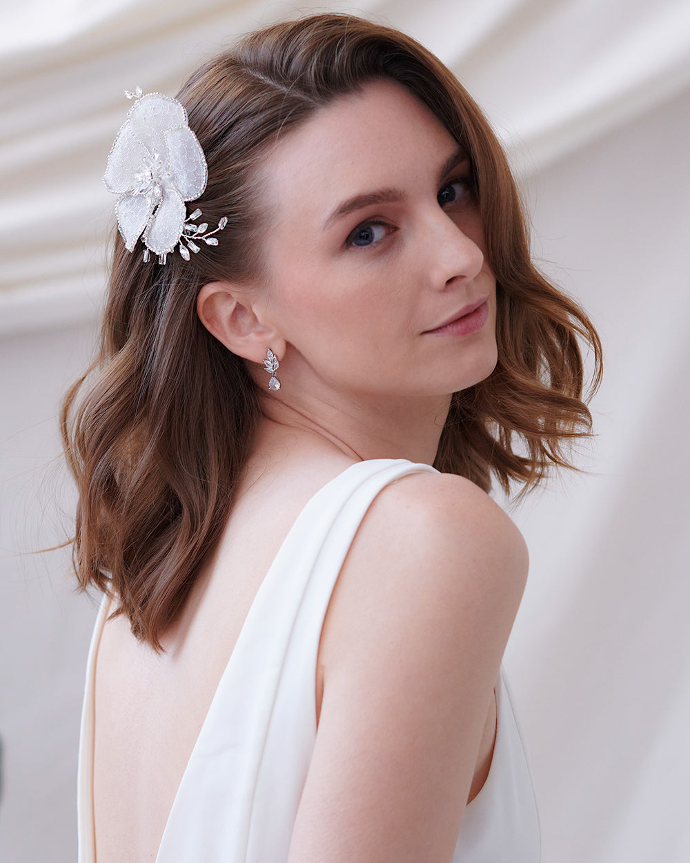 Hepburn Floral Clip