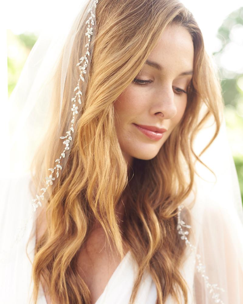 Floral Vine & Leaf Edge Veil
