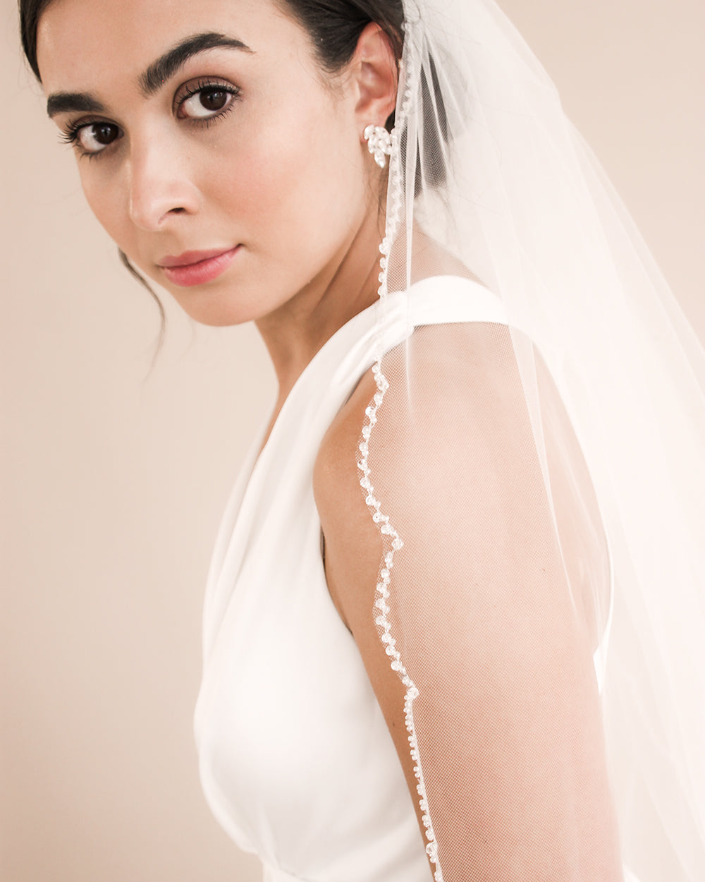 Kelly Scalloped Edge Veil