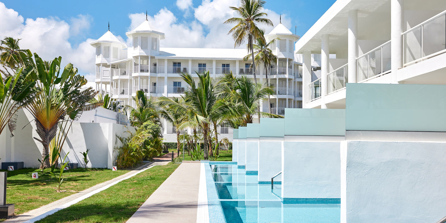 Hotel Riu Palace Macao Destination Wedding Package