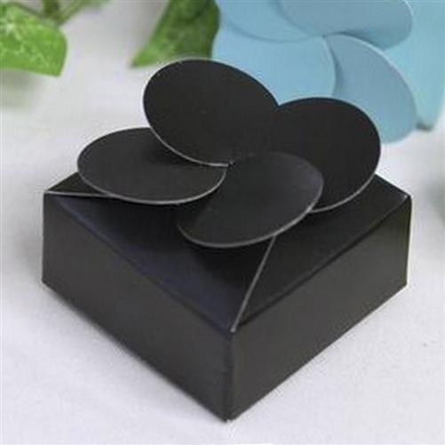 100 pcs 2" x 2" x1" Wedding Favor Boxes with Cute Petal Top
