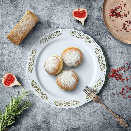 10 pcs 10 in wide Disposable Plastic Salad Plates with Gold Trim