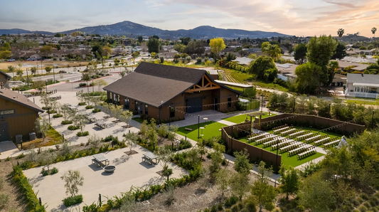 Modern Barn Premier Wedding Package - Escondido, California