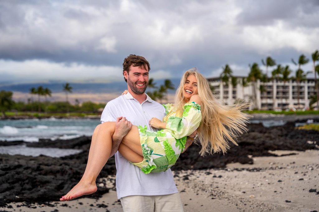 C in Kona: Proposal / Engagement Photography