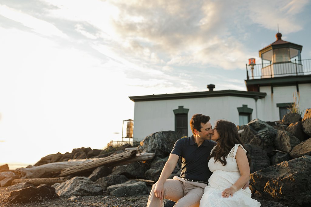 Coty in Seattle: Proposal / Engagement Photography