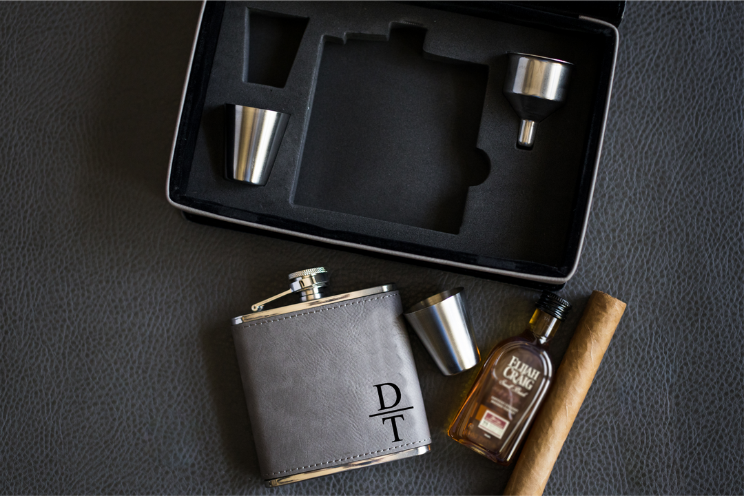 Personalized Flask Gift Set, Groomsmen Gift