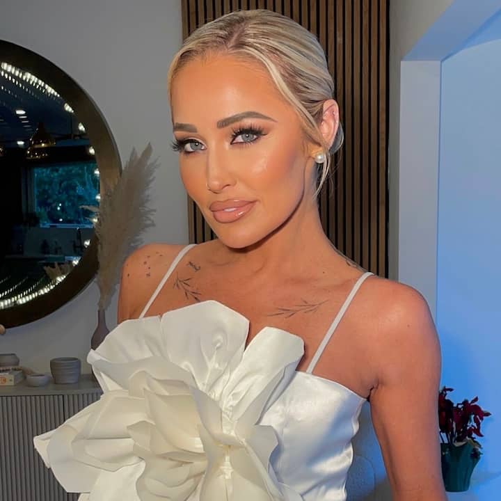 Elegant Makeup And Hair By Champagne