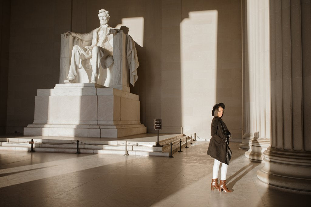 Elisenda in Washington DC: Proposal / Engagement Photography