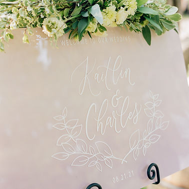 Welcome Wedding Sign with Wreath Illustration