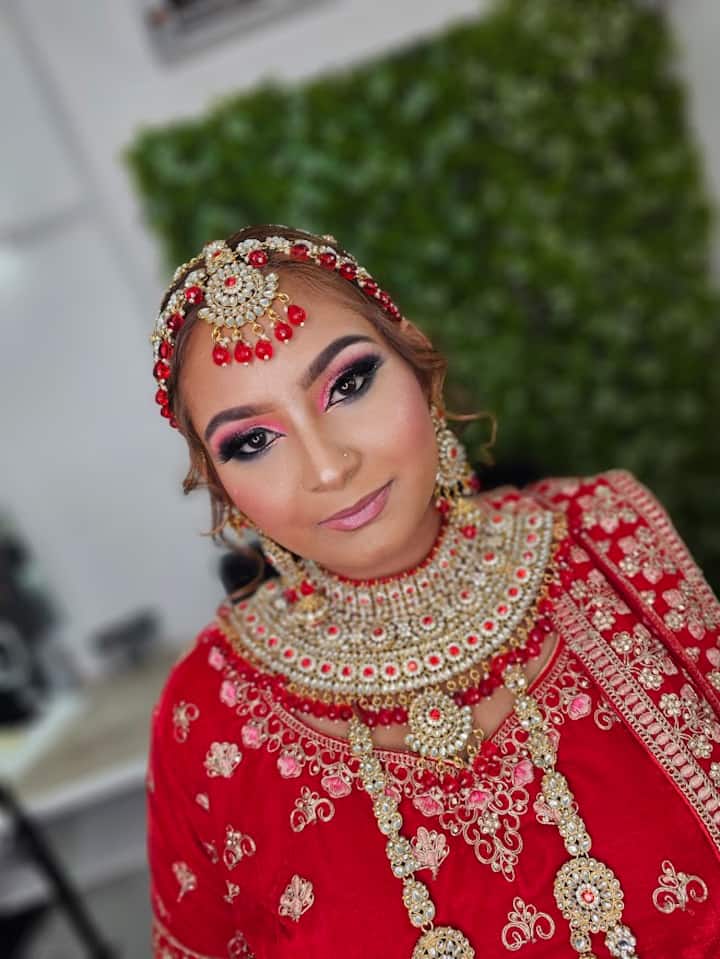 Glamorous Makeup By Julie