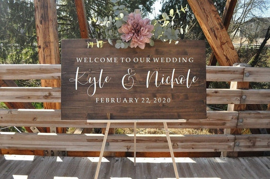 Wedding Welcome Sign, Bride And Groom Name Sign, Wedding Entrance Sign, Welcome Wedding Sign, Rustic Wedding Decor, Bestseller Wedding Sign