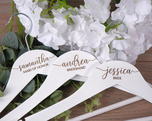 Pack of 10 Personalized Bridesmaid Hangers, White Hangers, Bridesmaid Gifts, Wedding Hangers, Bridal Party Hangers, Custom Engraved Hangers