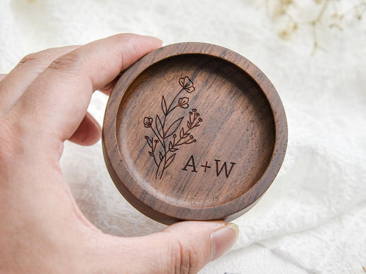 Custom Round Wood Ring Dish, Engagement Ring Holder, Personalized Wedding Ring Dish, Wedding Gift, 5th Anniversary Gifts, Gifts for Newlywed