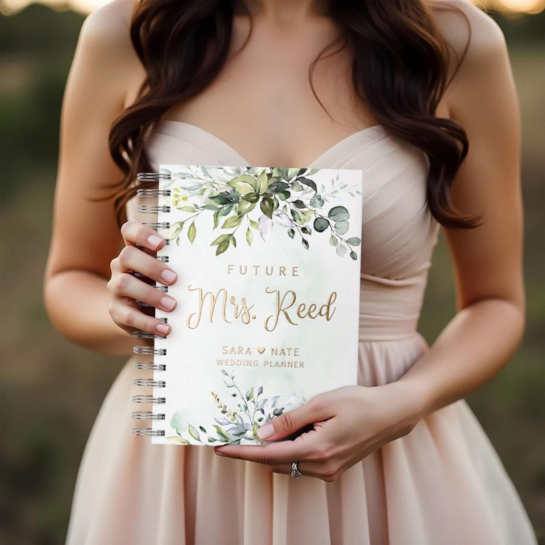 Greenery Wedding Planner, Personalized Wedding Planning Book, Custom Bridal Shower Gift, Wedding Planner Gold Foil, Gift for Bride