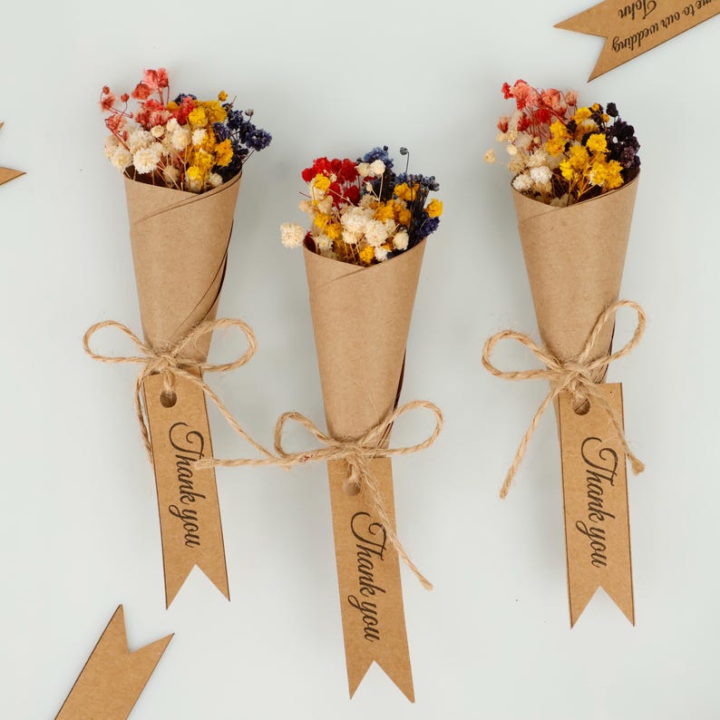 25 PCS Flower Bouquet Magnets, Elegant Wedding Favors, Boho Party Favors, Bulk Thank You Gifts for Guests, Rustic Wedding Favor Magnets