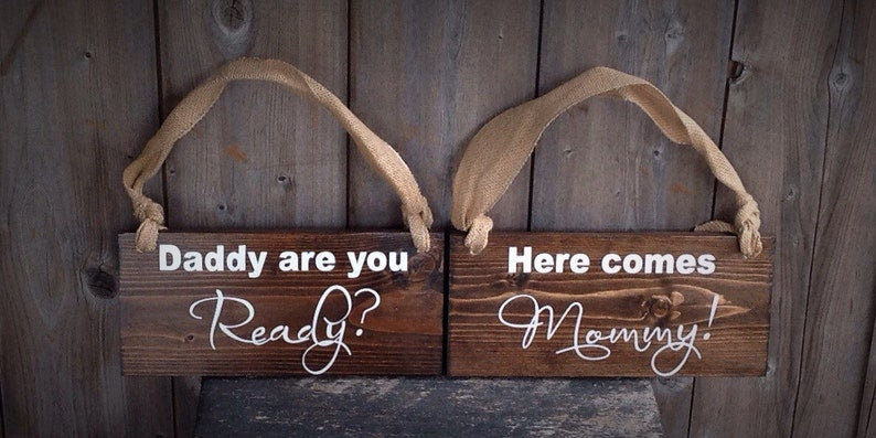 Here Comes Mommy Sign: Rustic Wood Wedding Decor