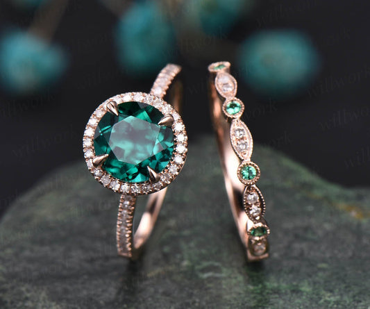 2pcs 8mm Round Lab Treated Emerald Engagement Ring Set Rose Gold Natural Emerald Diamond Wedding Band Vintage Wedding Bridal Ring Set Gift