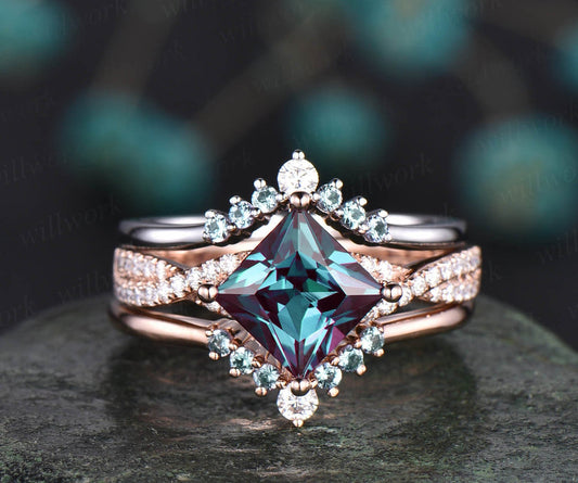 3pcs Alexandrite Bridal Set Princess Cut Alexandrite Engagement Ring Set 14k Rose Gold Vintage Diamond Ring Alexandrite Stack Wedding Band