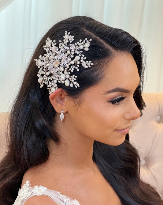 Dreamy Pearl And Crystal Comb Style No. 3973670