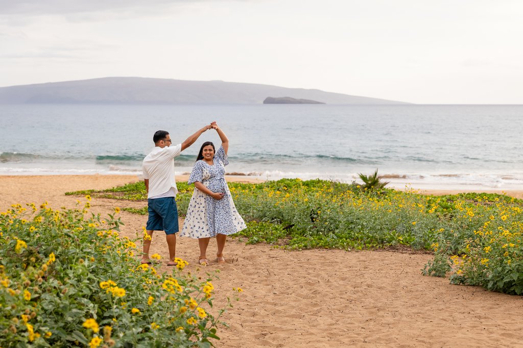 Kelly in Maui: Proposal / Engagement Photography