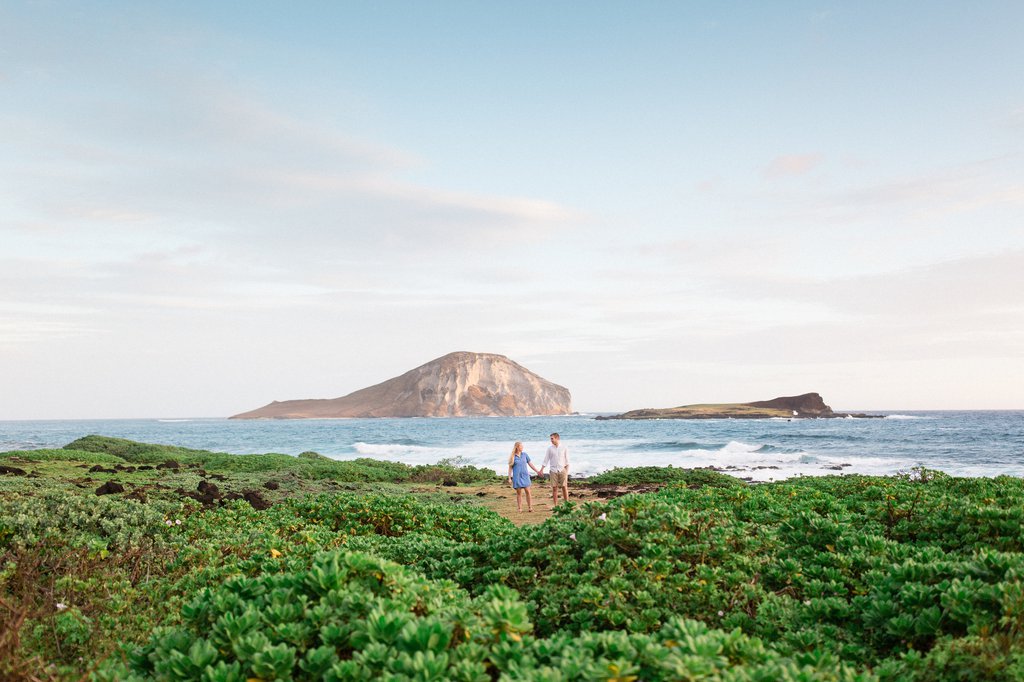 Laura in Honolulu: Proposal / Engagement Photography