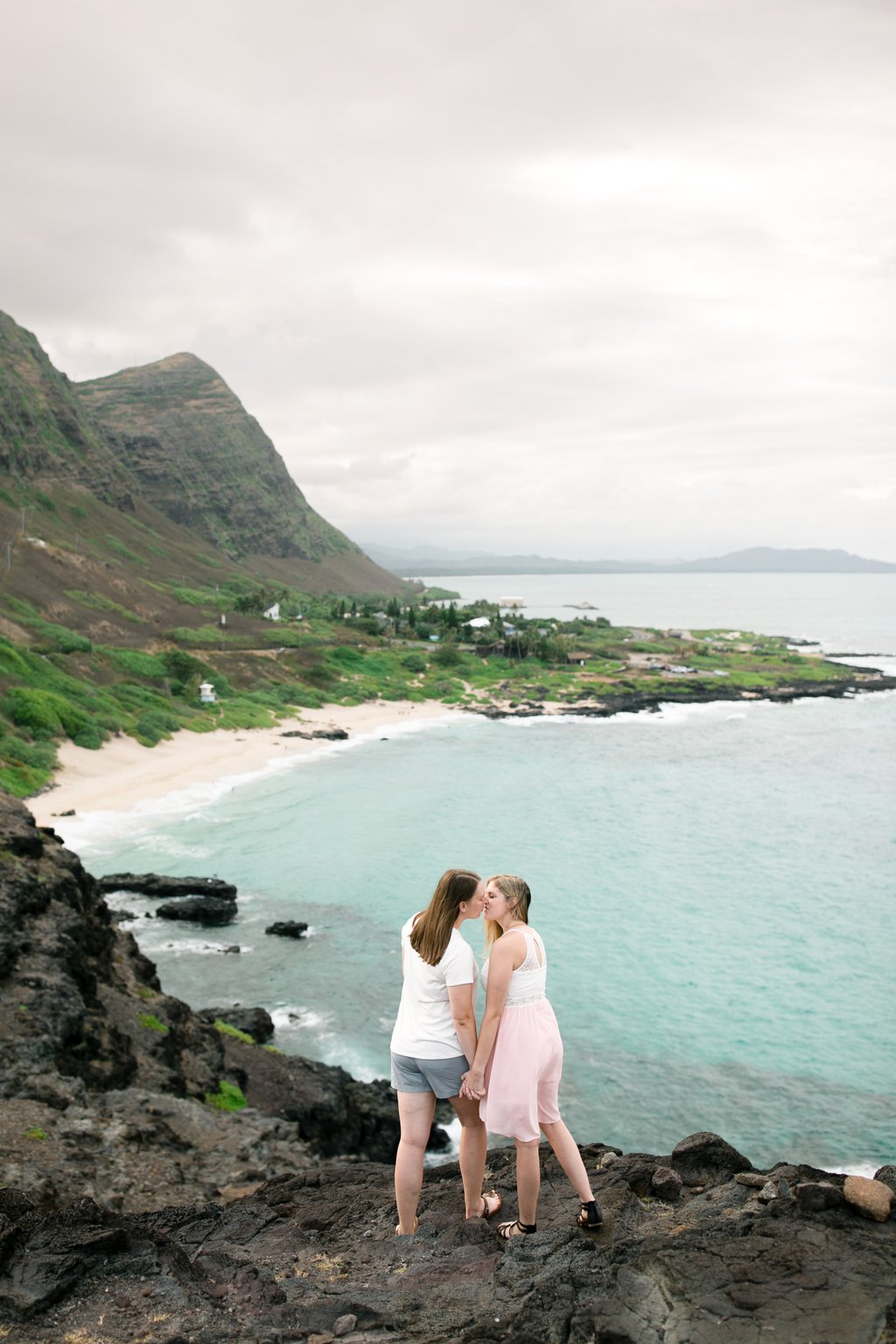Laura in Honolulu: Proposal / Engagement Photography