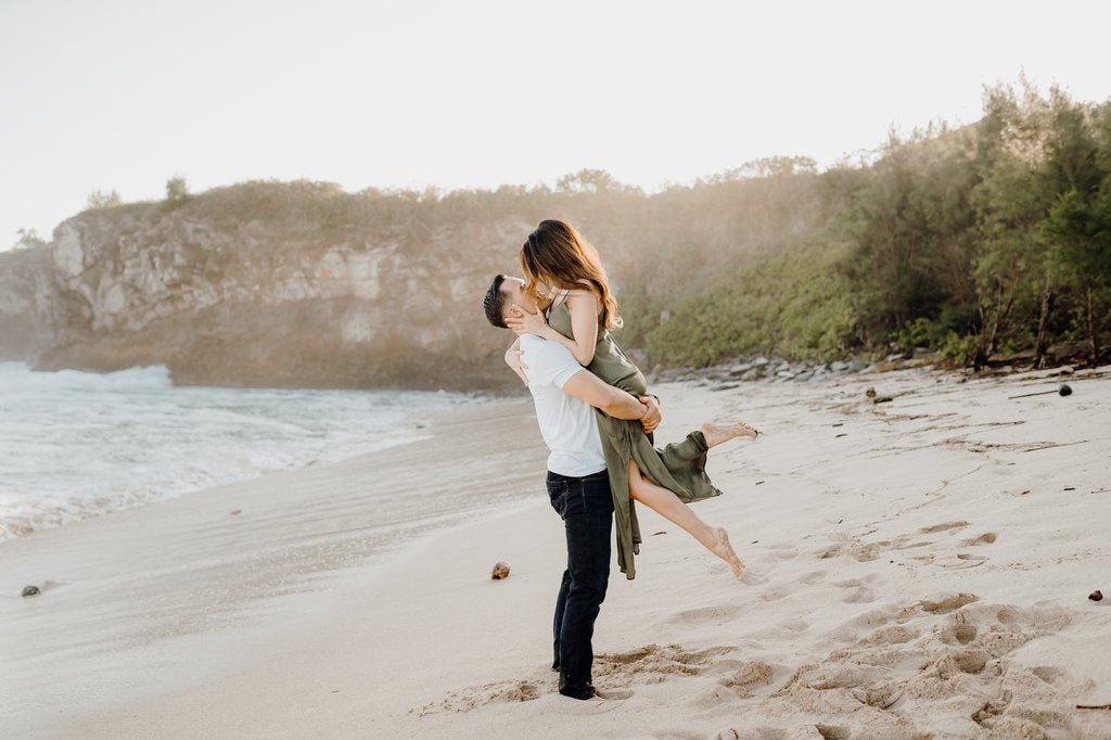 Lauren in Maui: Proposal / Engagement Photography