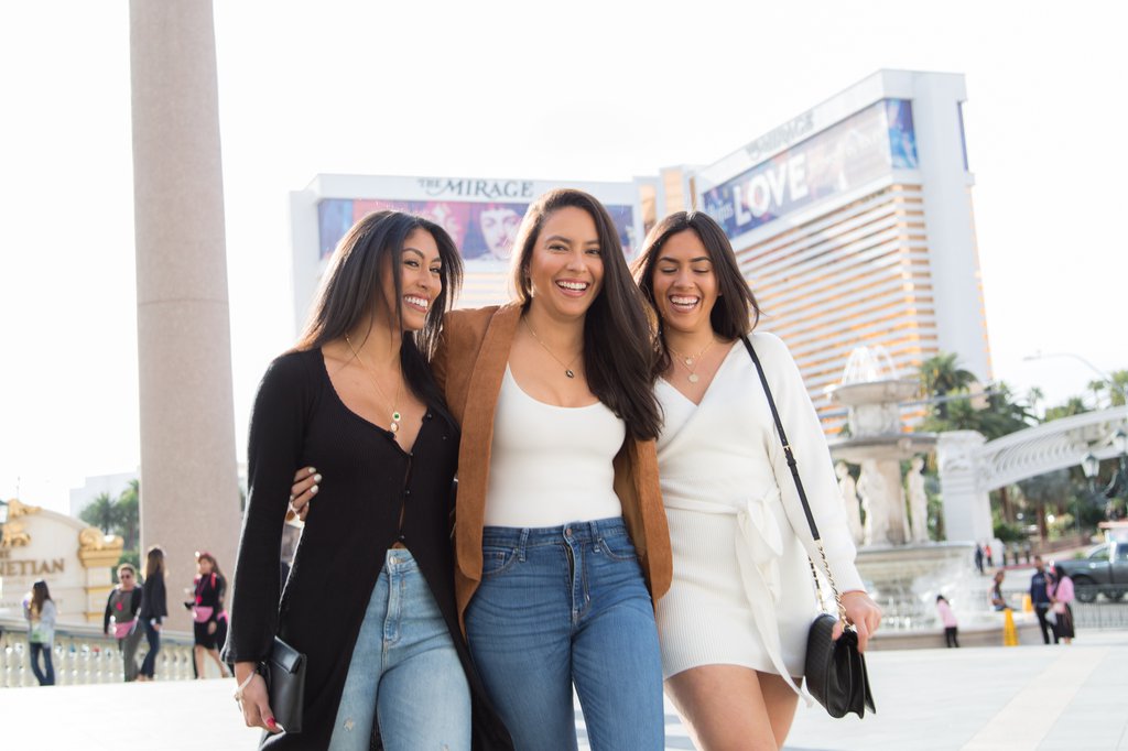 Meo in Las Vegas: Proposal / Engagement Photography