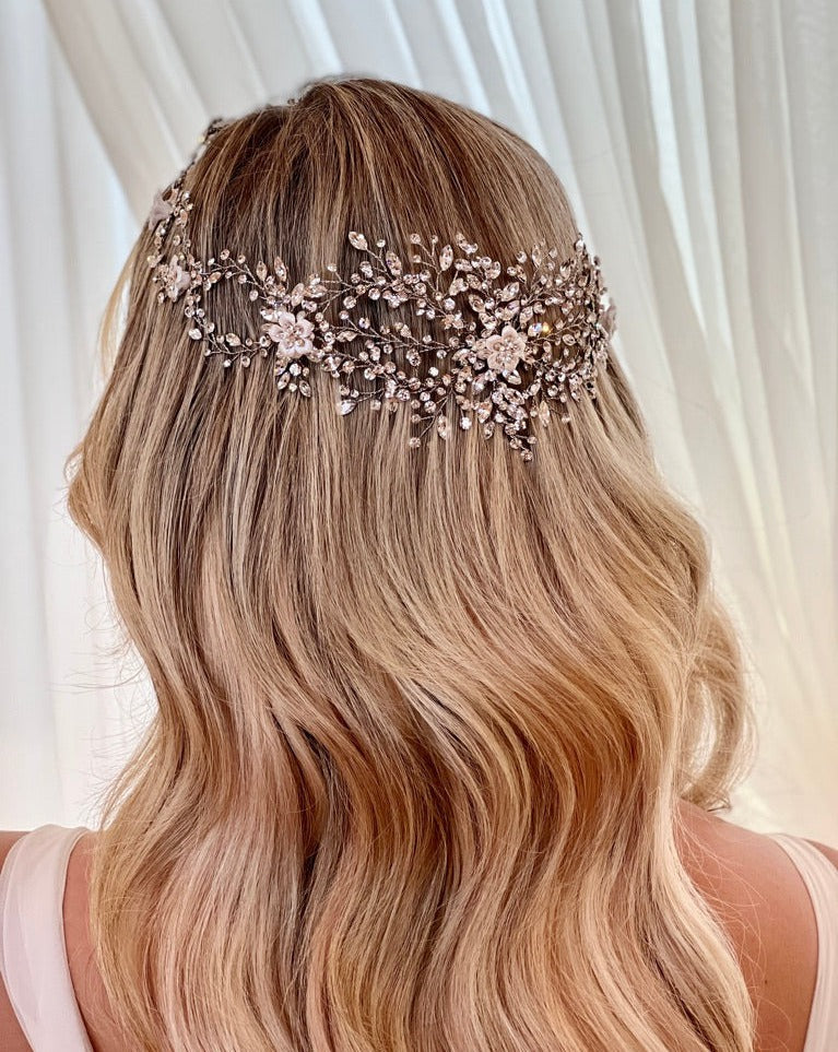 Enchanting Crystal And Flower Halo Style No. 242713