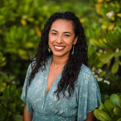 Vicky in Maui: Proposal / Engagement Photography
