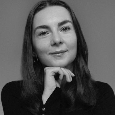 Monika in New York City: Proposal / Engagement Photography