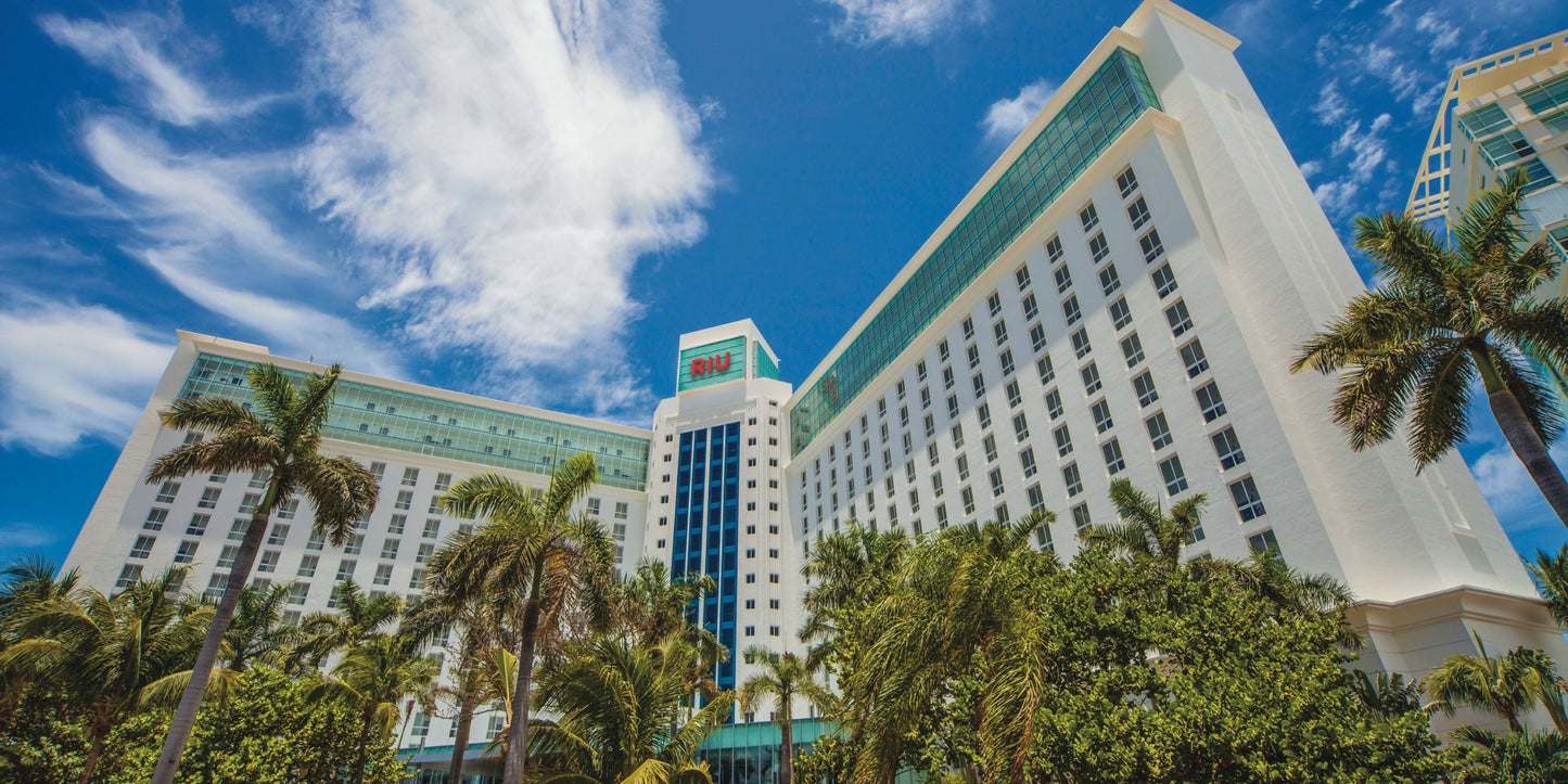 Hotel Riu Cancun Destination Wedding Package