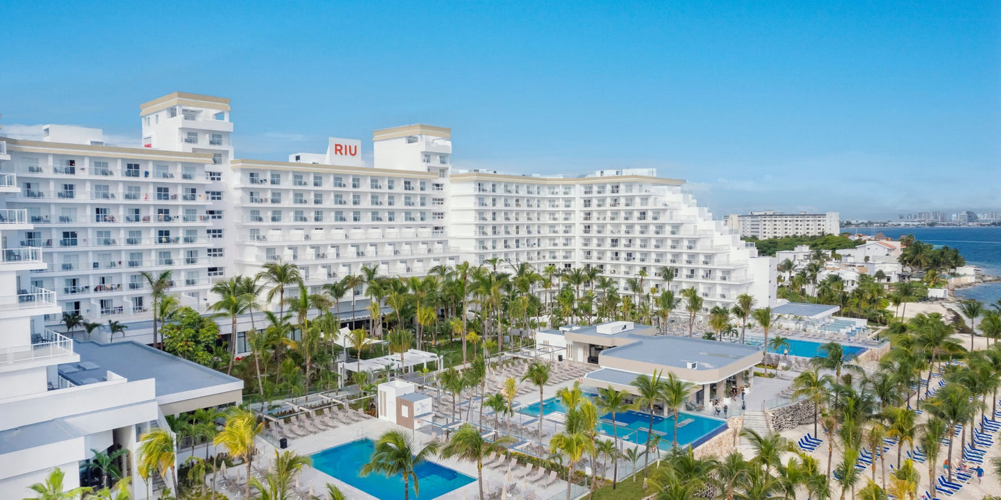 Hotel Riu Caribe Destination Wedding Package