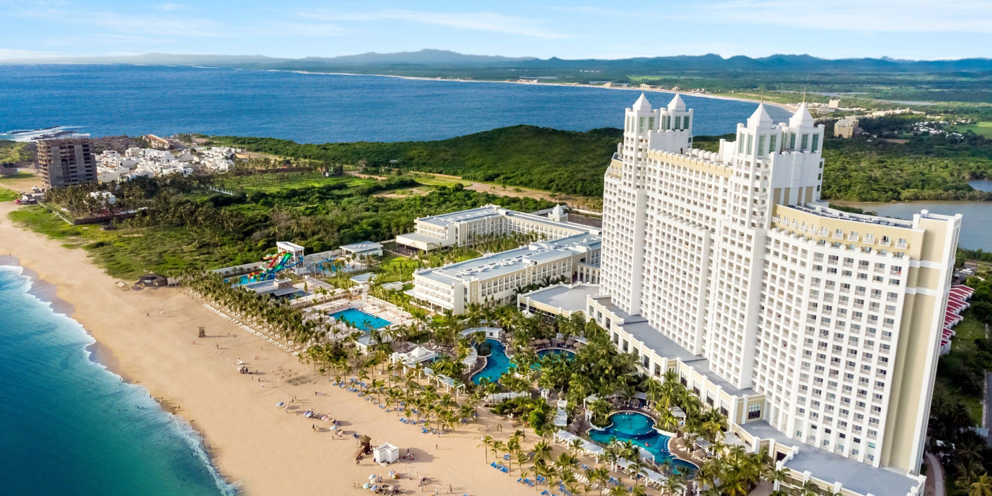 Hotel Riu Emerald Bay Destination Wedding Package