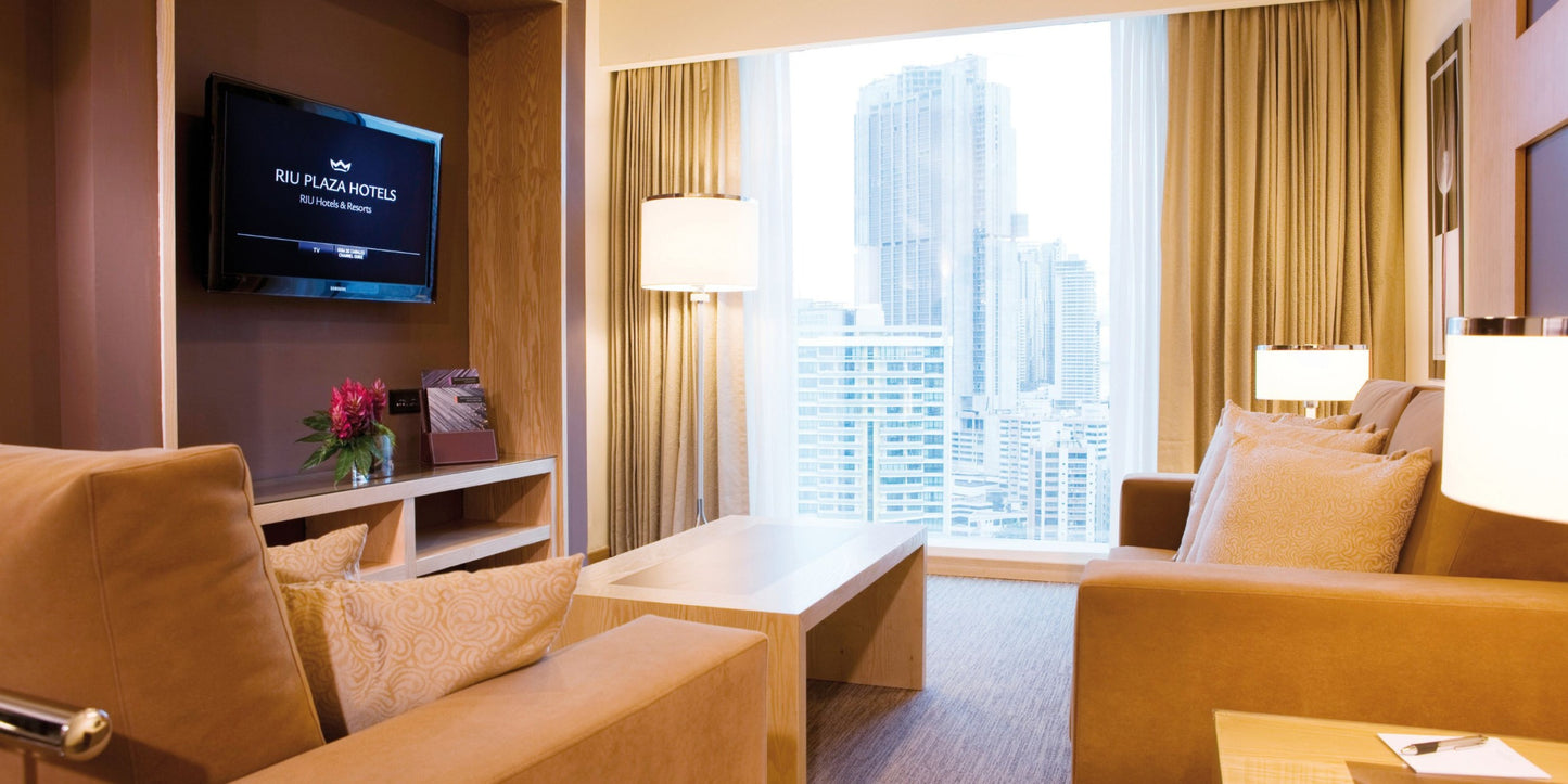 Hotel Riu Plaza Panama Destination Wedding Package