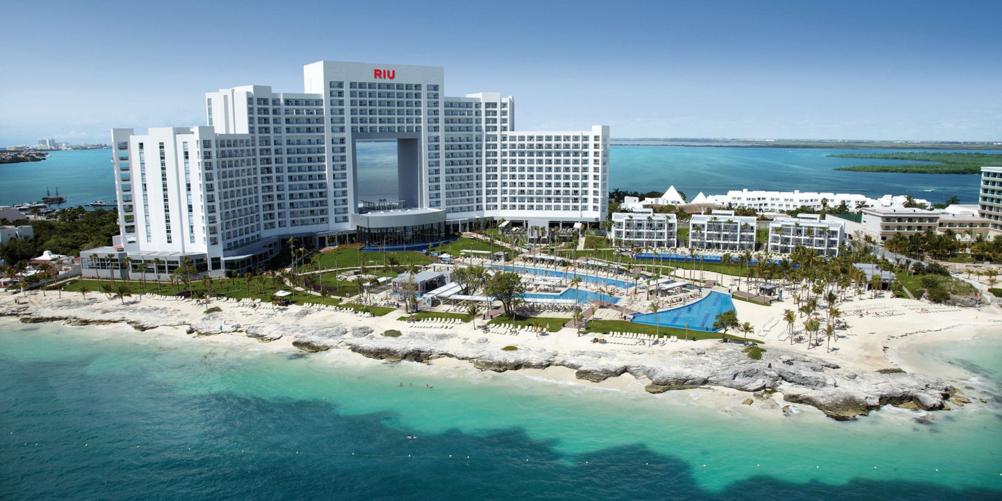 Hotel Riu Palace Peninsula Destination Wedding Package