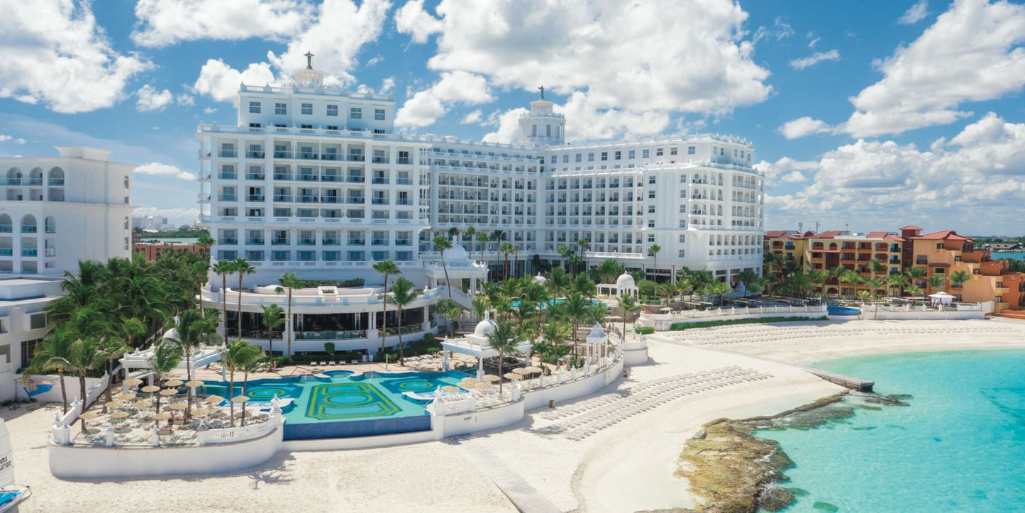Hotel Riu Palace Las Americas Destination Wedding Package