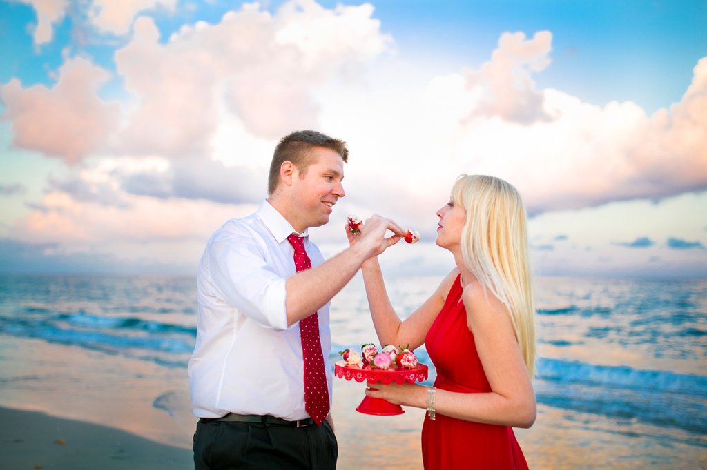 Sara in Palm Beach: Proposal / Engagement Photography